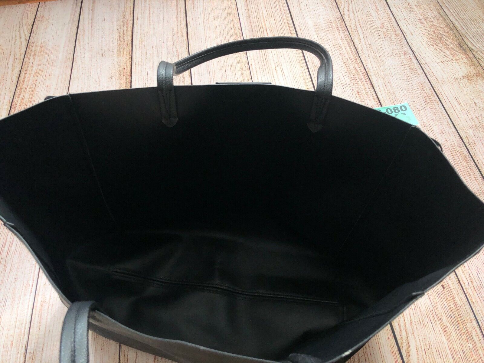 VICTORIA SECRET Faux Leather Tote Purse Handbag B… - image 6