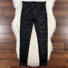 Spanx Women's Size XL Black Camo Faux Leather Leggings Pants