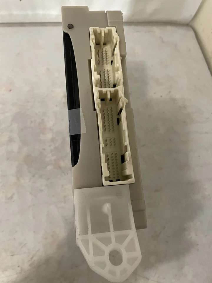 2013 LEXUS RX350 Multiplex Network Body Control Module 89221-48530 - Imagem 4 de 4