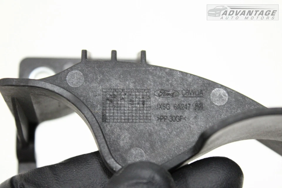 2020-2022 FORD ESCAPE ENGINE MOTOR BELT TENSION TENSIONER PULLEY COVER OEM - Image 4 of 4