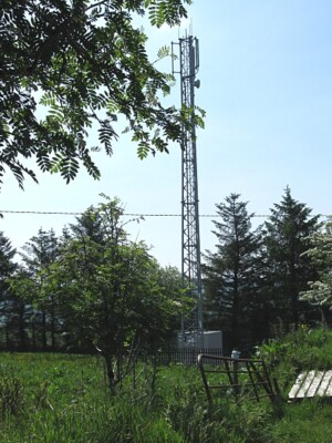 Foto 6x4 Kommunikationsmast Araglin Kommunikationsmast in Feldecke um 2009