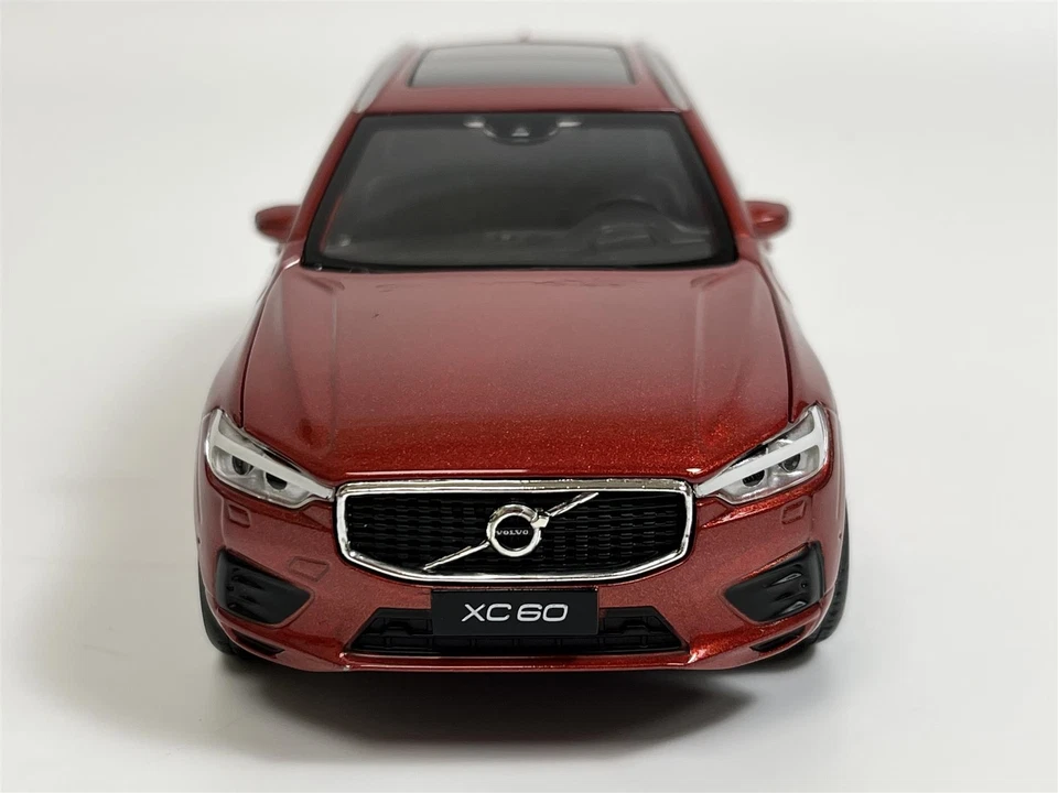 Volvo XC60 Fusion Red LHD 1:32 Scale Tayumo 32100114 - Image 2 of 4
