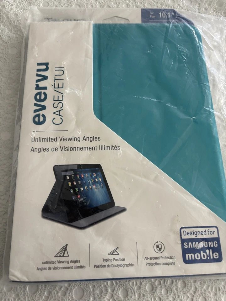 Targus EverVu Tablet Case for 10.1" Samsung Galaxy Tab4 - Blue (THZ45202CA) - Image 3 of 4