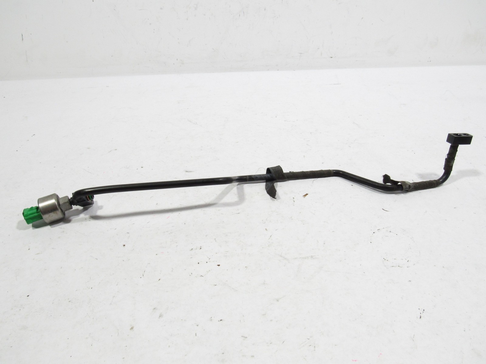 02-06 Maserati Coupe GT 2004 4.2L AC A/C Air Conditioning Hose Pipe Line |