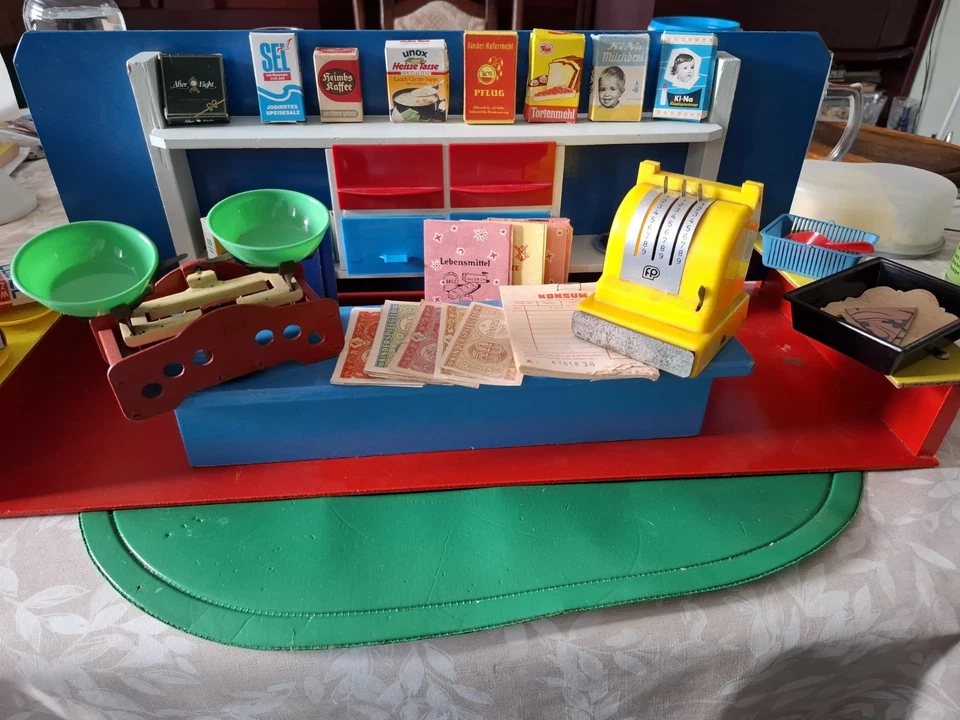 Schöner kleiner Kaufmannsladen von 1960 - Bild 4 von 4