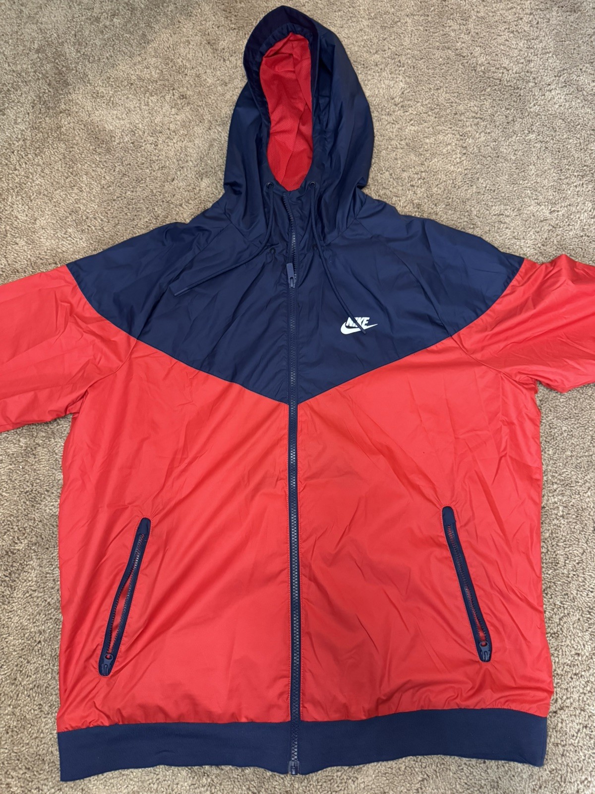 Size Large Nike Windrunner Hooded Windbreaker Red/Blue Waterproof Jacket