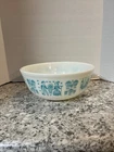 Pyrex Turquoise Butterprint 404 mixing bowl 4 quart