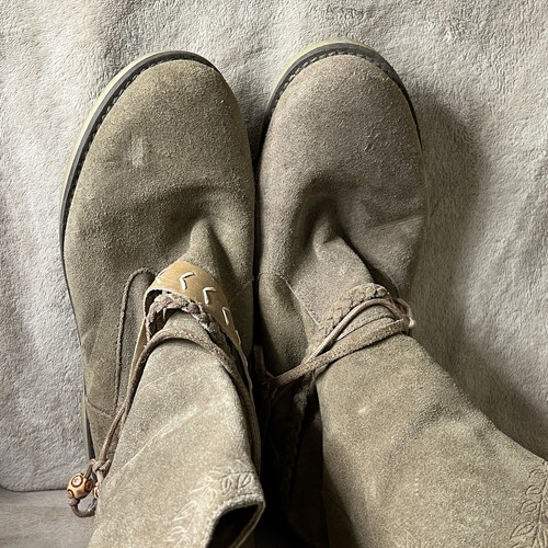 Anthropologie Mujer Talla 8.5 Coolway Fleki Tostado Gamuza Cuero Botas holgadas Cuentas - Imagen 7 de 10