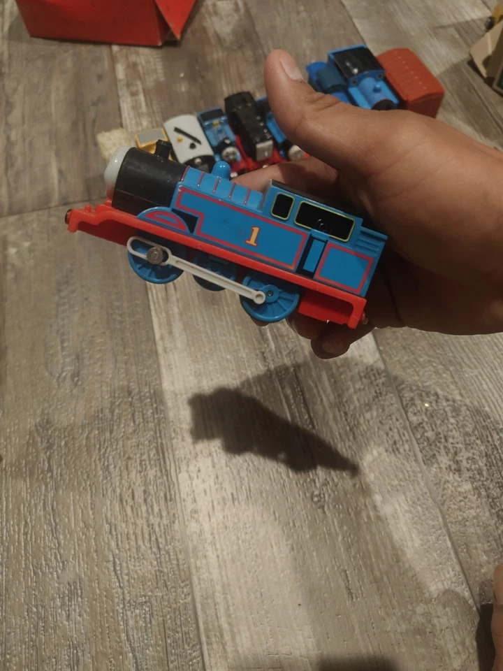 Thomas the Train magnético metal fundido a presión Foto 3 de 4