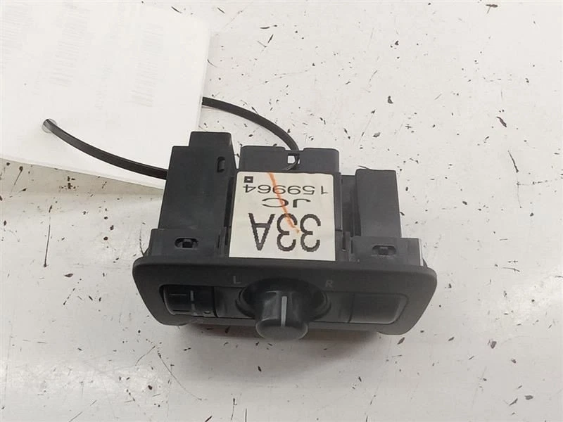 Interruptor de control del espejo retrovisor regulador tablero Subaru Outback 2008 fabricante original usado  Foto 2 de 4