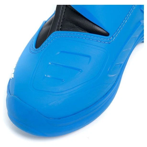 Black Blue, photo 6 of 11