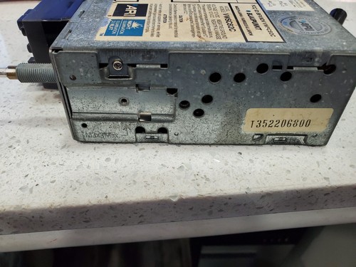 Voltswagen BLAUPUNKT SC 82C DNR AM/FM Cassette Car Stereo VWSC82C Neg Gnd Parts - Picture 5 of 10