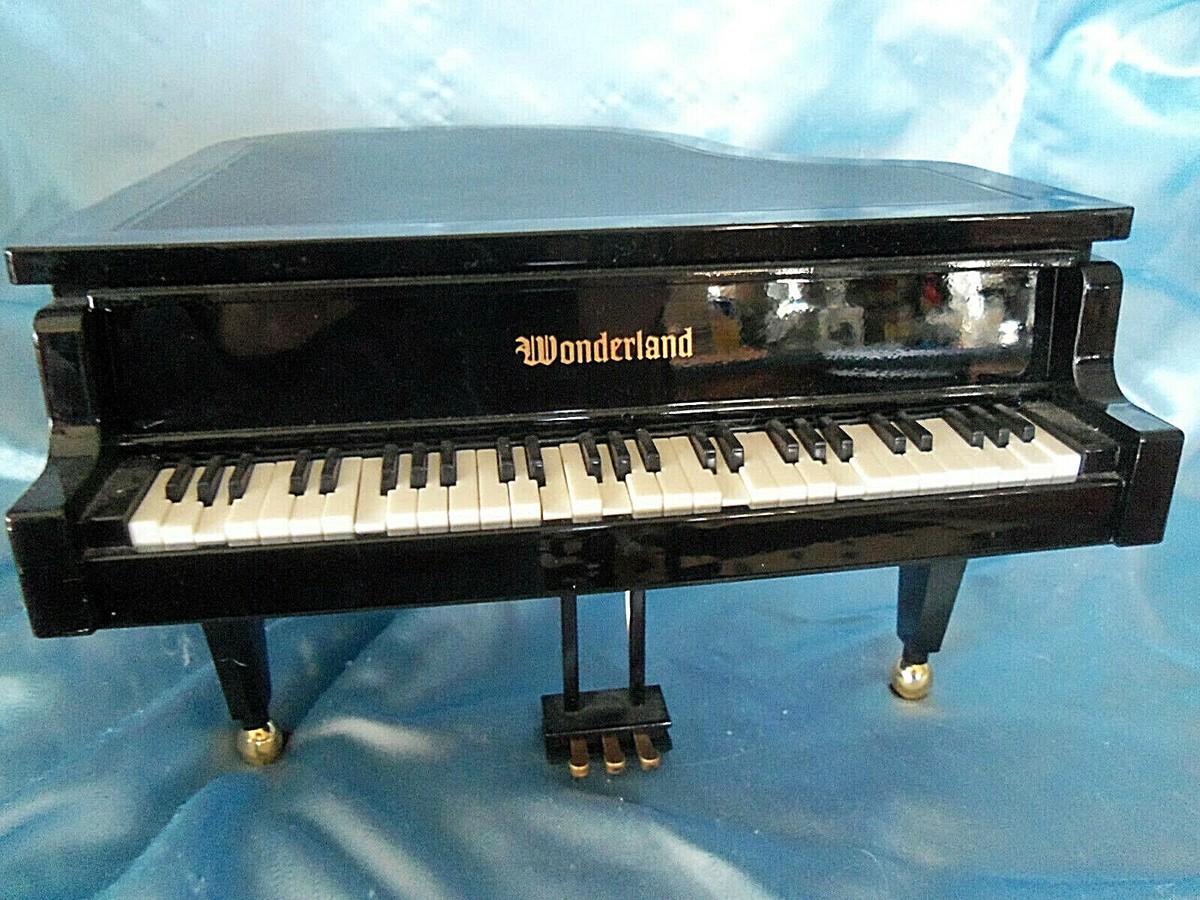Wonderland ミニチュアピアノ バレリーナ付き Vtg WONDERLAND Classical GRAND PIANO Music Box w DANCING