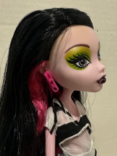Monster High OOAK Draculara Custom Doll Repaint Punk Rock - Picture 10 of 11