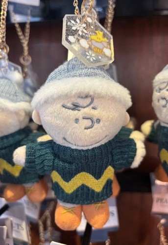 USJ Peanuts Snoopy Charlie Brown Mascot Keychain Holiday 2025 Exclusive - Picture 1 of 2