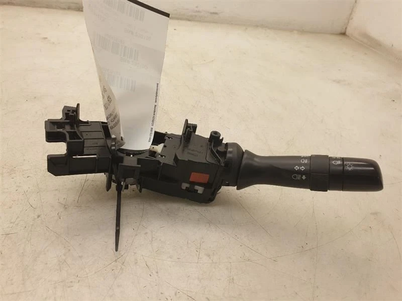 INTERRUPTOR COLUMNA INTERMITENTE IZQUIERDO CONDUCTOR TOYOTA TUNDRA SR5 14 15 16 17 18 Foto 3 de 4