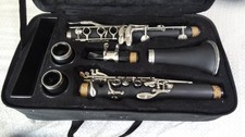 standard B-flat clarinet "Mendini" ,case, booklet,Mozart video PLAY TESTED 47