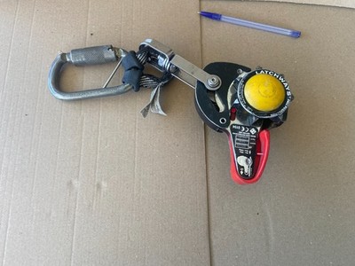 Riegel 3102L-00 TowerLatch Absturzsicherung Senkrechtdrahtsystem