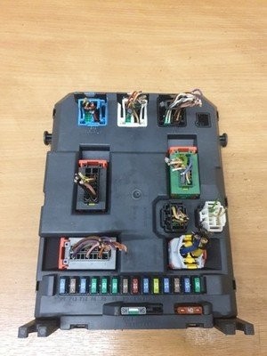 2008-2009 Citroen C2 FL Body Control Module 9664983380