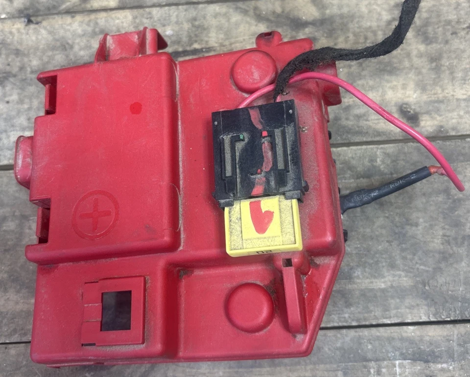 PROMASTER 1500 2500 3500 2014-2021 SOPORTE DE LUGAR DE BATERÍA CAJA DE FUSIBLES MOPAR Foto 2 de 4