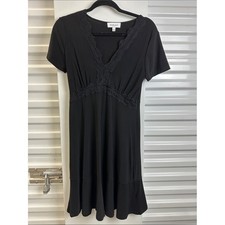 Gilli Black Lace-Trim V-Neck Short Sleeve Dress