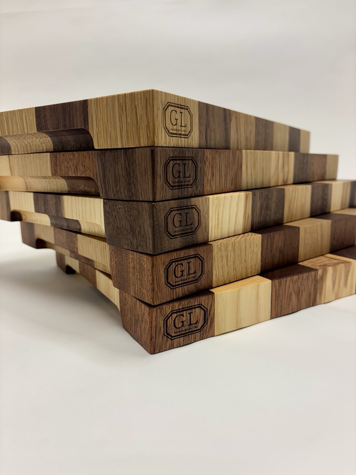 Tagliere professionale artigianale in legno massello di frassino ulivato-mogano