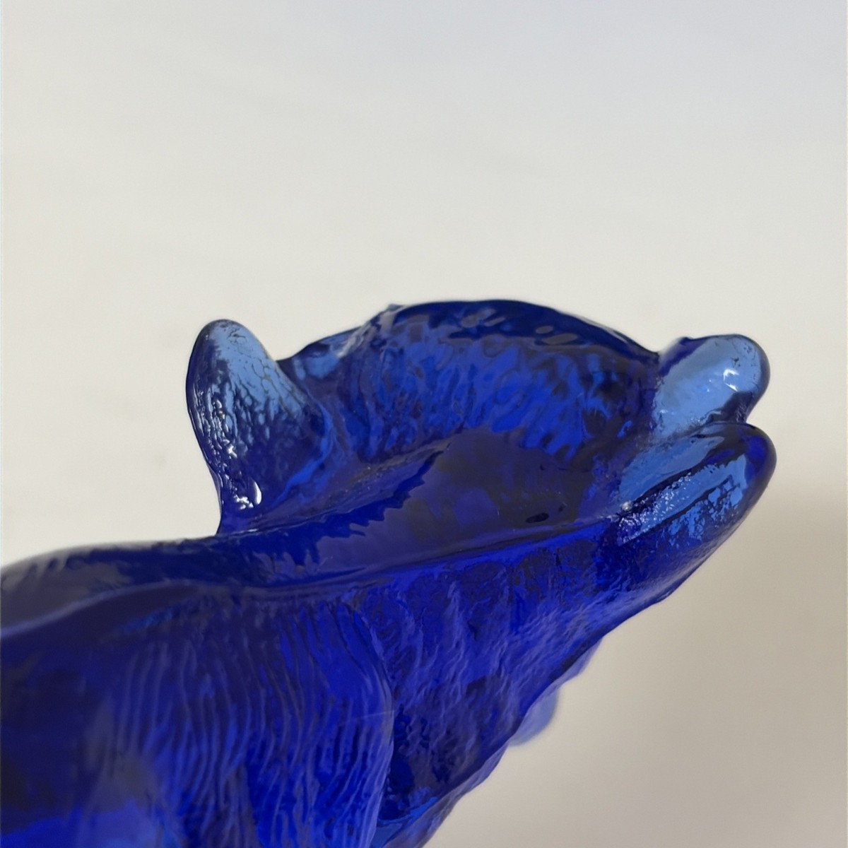 Cobalt Blue Glass 'Cow on Nest' Candy Dish Westmoreland Glass Flaw