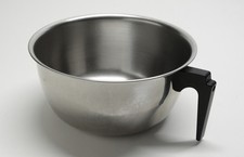 Vollrath stainless steel  6953   black handle mixing bowl   9.5  x 5    4QT