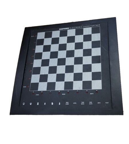 Saitek Kasparov Elite Chess Computer Electronic Chess Set -  Portugal