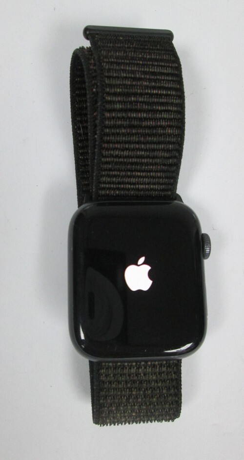 Apple Watch Series 4 Aluminum & Ceramic Case Ion-X Glass GPS Apple Watch Series 4 Aluminum & Ceramic Case Ion-X Glass GPS