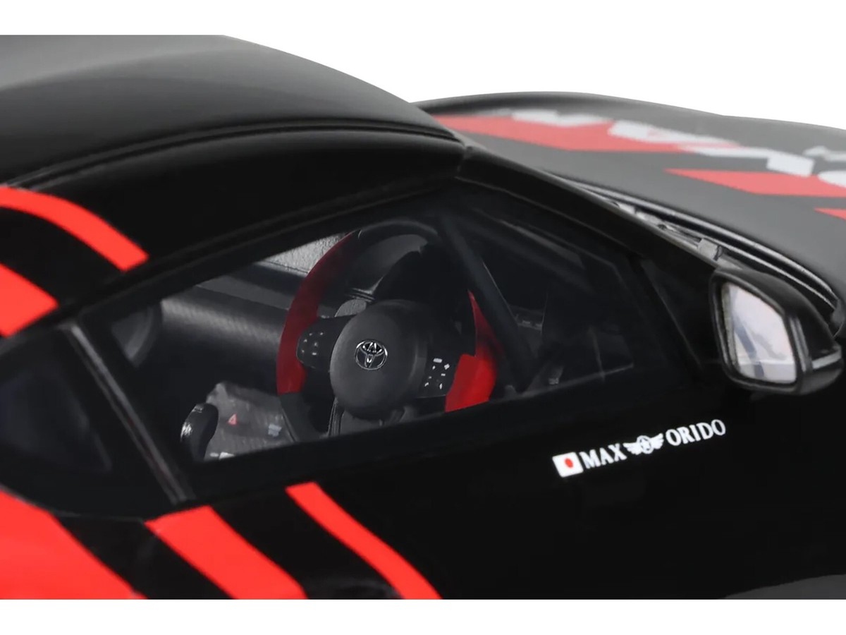 2020 TOYOTA SUPRA GR RHD ADVAN BLACK & RED 1/18 MODEL CAR BY GT