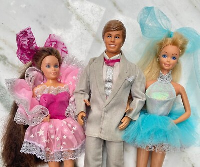 RARE Vintage 80s BALLERINA BARBIES with JEWELS, Clothes