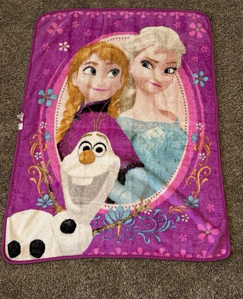 Disney Frozen 40”x50” Felpa Rosa Manta Ropa de Cama Elsa, Anna y Olaf Foto 3 de 4