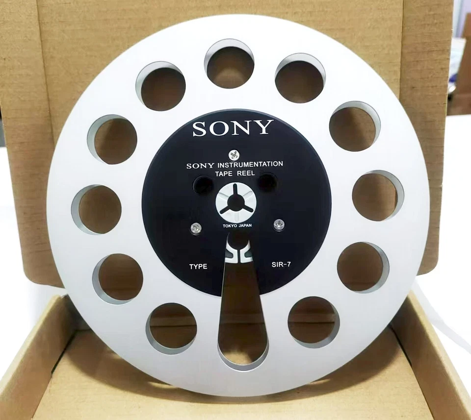 Un par de carretes de cinta Sony de 7"" de aluminio plateado para carrete a carrete vacío carrete de recogida Foto 4 de 4