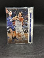 2021-22 Panini Chronicles - Luminance Luka Dončić #242