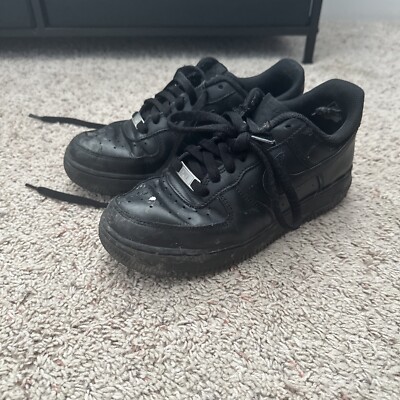 Size 7.5 - Nike Air Force 1 '07 Low Triple Black