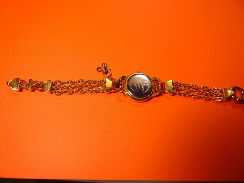 NOS Vtg Madison Gems Ladies Watch Gold Tone-Band Extender-New Battery - Picture 5 of 9