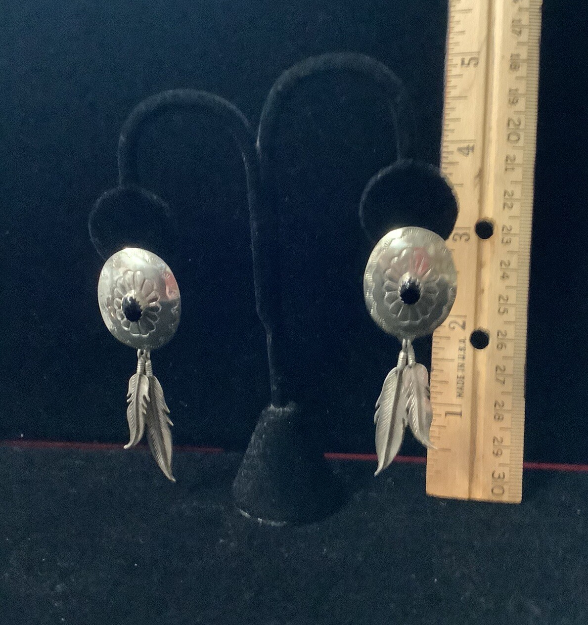 LARGE NATIVE AMERICAN SIGNED SILVER AND ONYX OVAL… - image 4