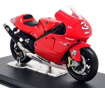 Deagostini 1/24 - Yamaha YZR M1 Max Biaggi 2002 Model Motorcycle