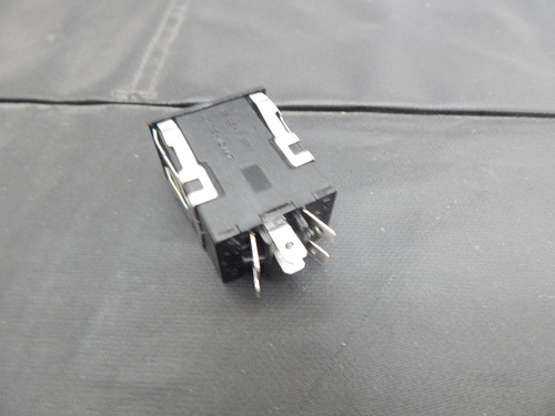 HONEYWELL MICROSWITCH AML32FBK4AD PUSH SWITCH - USA SELLER FAST SHIPPING - Picture 2 of 5