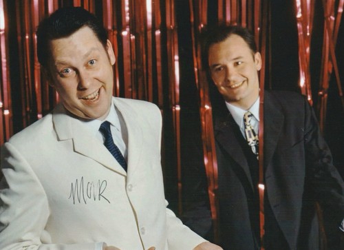Vic Reeves / Jim Moir handsigniertes 7x5 Zoll Foto