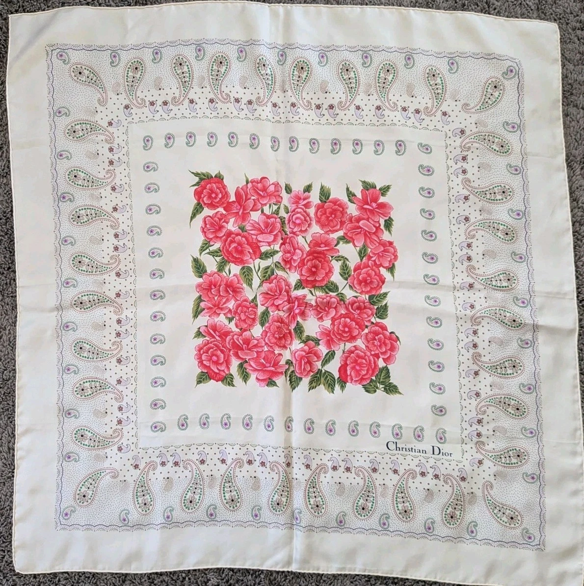 Foulard vintage créateur CHRISTIAN DIOR soie fleurie cachemire 30
