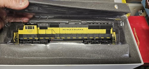Locomotora Athearn Genesis Ho G6183 SD70M Susquehanna #4050 | Zustand: New