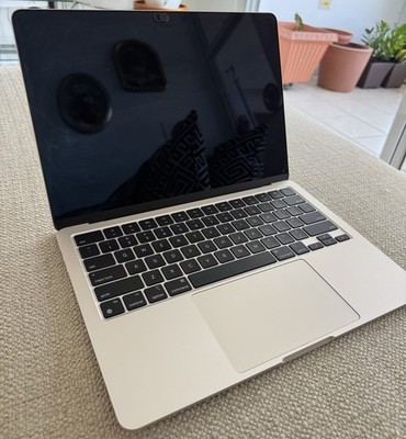 Apple MacBook Air