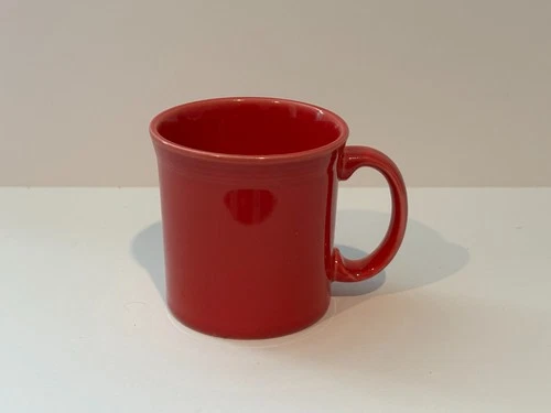 Fiestaware D Handle Coffee Mug Scarlet Red Fiesta HLC USA  Contemporary Round