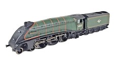 Bachmann OO Gauge 31-957 Class A4 60033 Seagull BR Green DCC Fitted Runner unbox