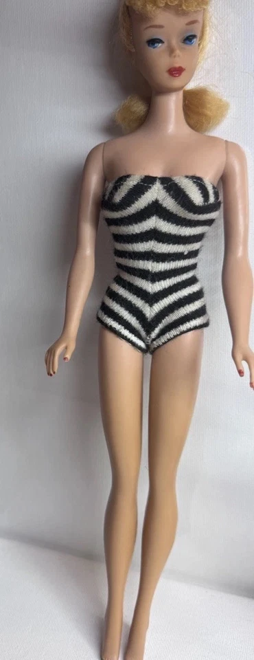 Barbie vintage Mattel’s años 60’s #4 cola de caballo rubia con estuche y traje de baño Foto 2 de 4