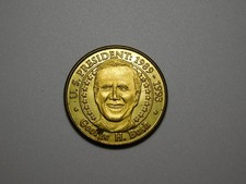 VINTAGE COIN TOKEN MEDAL PRESIDENT OF THE UNITED STATES GEORGE H BUSH 2000
