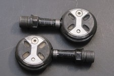 Speedplay light action Cr-Mo spindle clipless road pedals