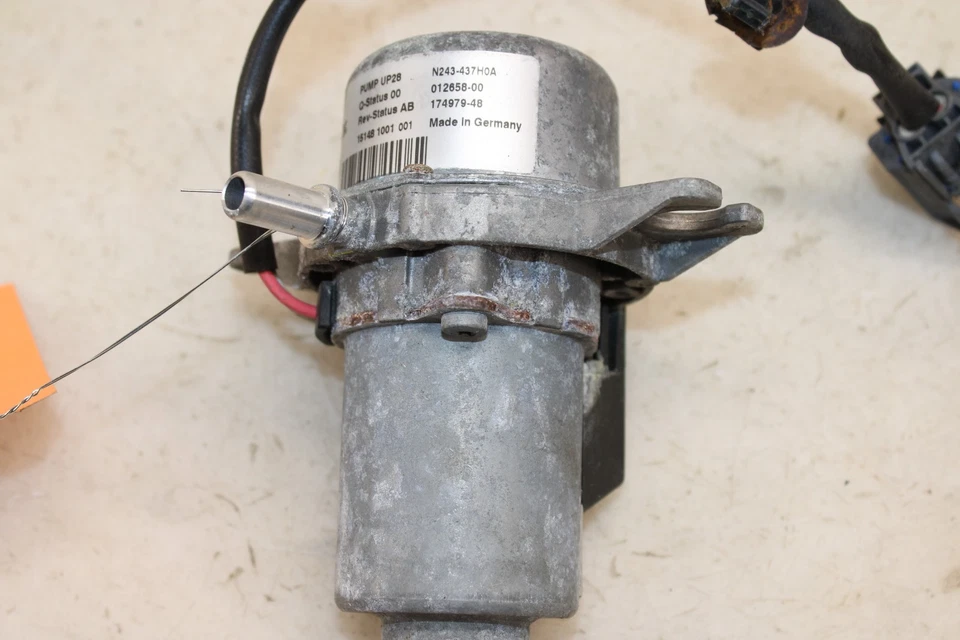 Bomba de vacío Mazda MX-5 Miata 2016-2025 N243437H0A OEM MV15 Foto 3 de 4